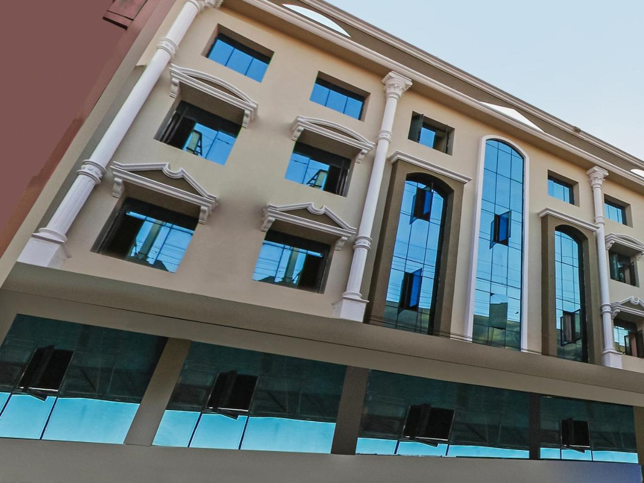 Oyo 23191 Flagship Hotel Raj Madan Ameerpet ไฮเดอราบัด ภายนอก รูปภาพ